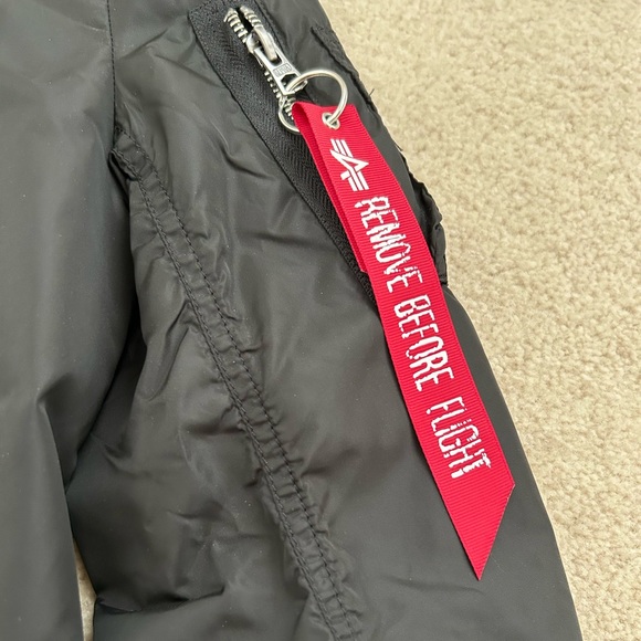 Alpha Industries Longline Bomber Jacket - Picture 3 of 6